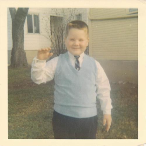 1965-10-xx-Roger-in-back-yard